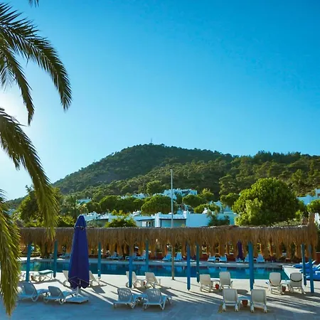 Club Afrodit Tatil Koeyue Altınoluk