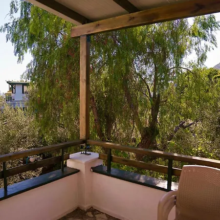 Club Afrodit Tatil Koeyue Resort Altınoluk