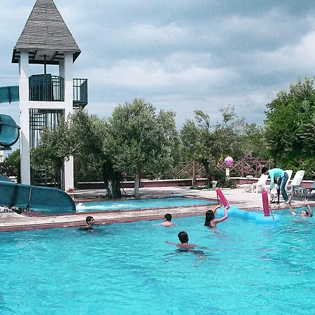 Club Afrodit Tatil Koeyue Altınoluk