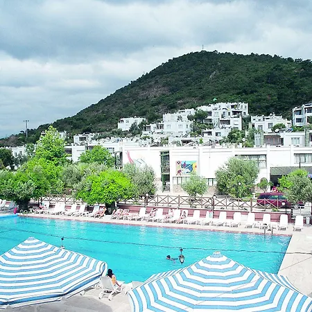 Club Afrodit Tatil Koeyue Resort Altınoluk