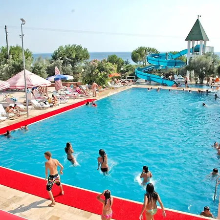 Club Afrodit Tatil Koeyue Altınoluk