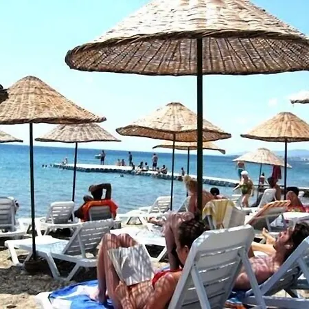 Club Afrodit Tatil Koeyue 3* Altınoluk