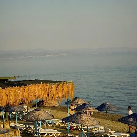 Club Afrodit Tatil Koeyue Complex Altınoluk