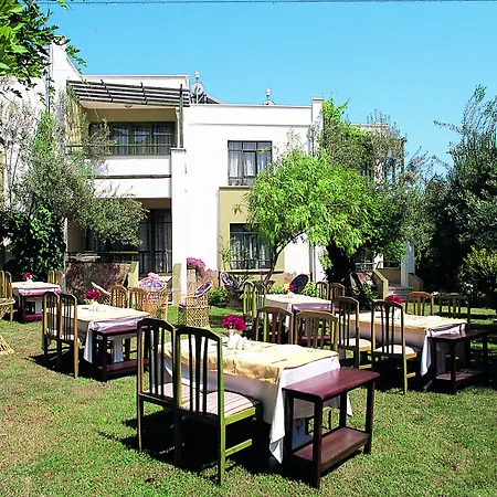 Club Afrodit Tatil Koeyue Resort Altınoluk